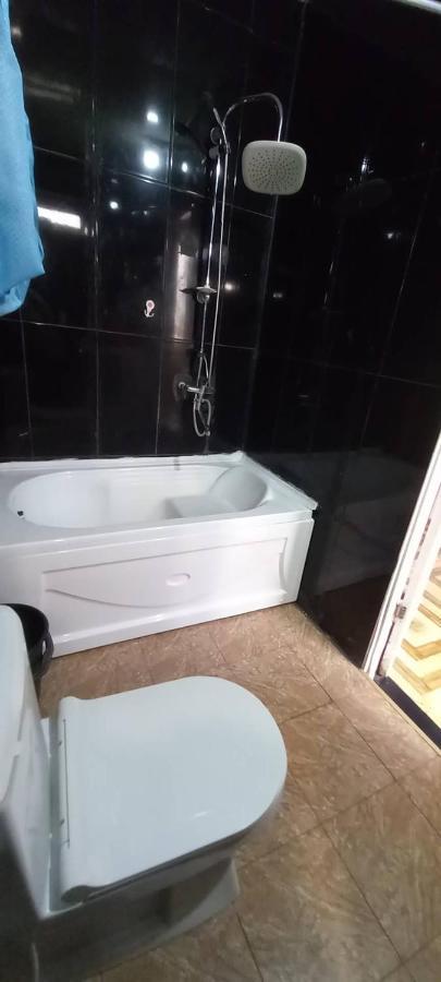 באטומי Apartment Zurabi מראה חיצוני תמונה
